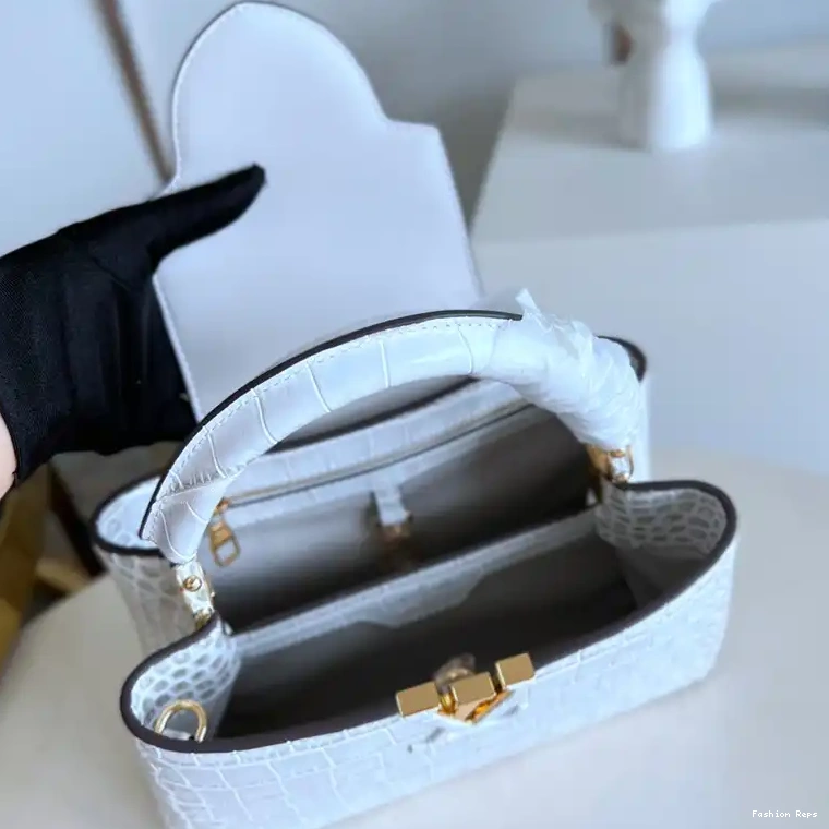 Fashion Reps Bag 2210YA0129 LV 0519